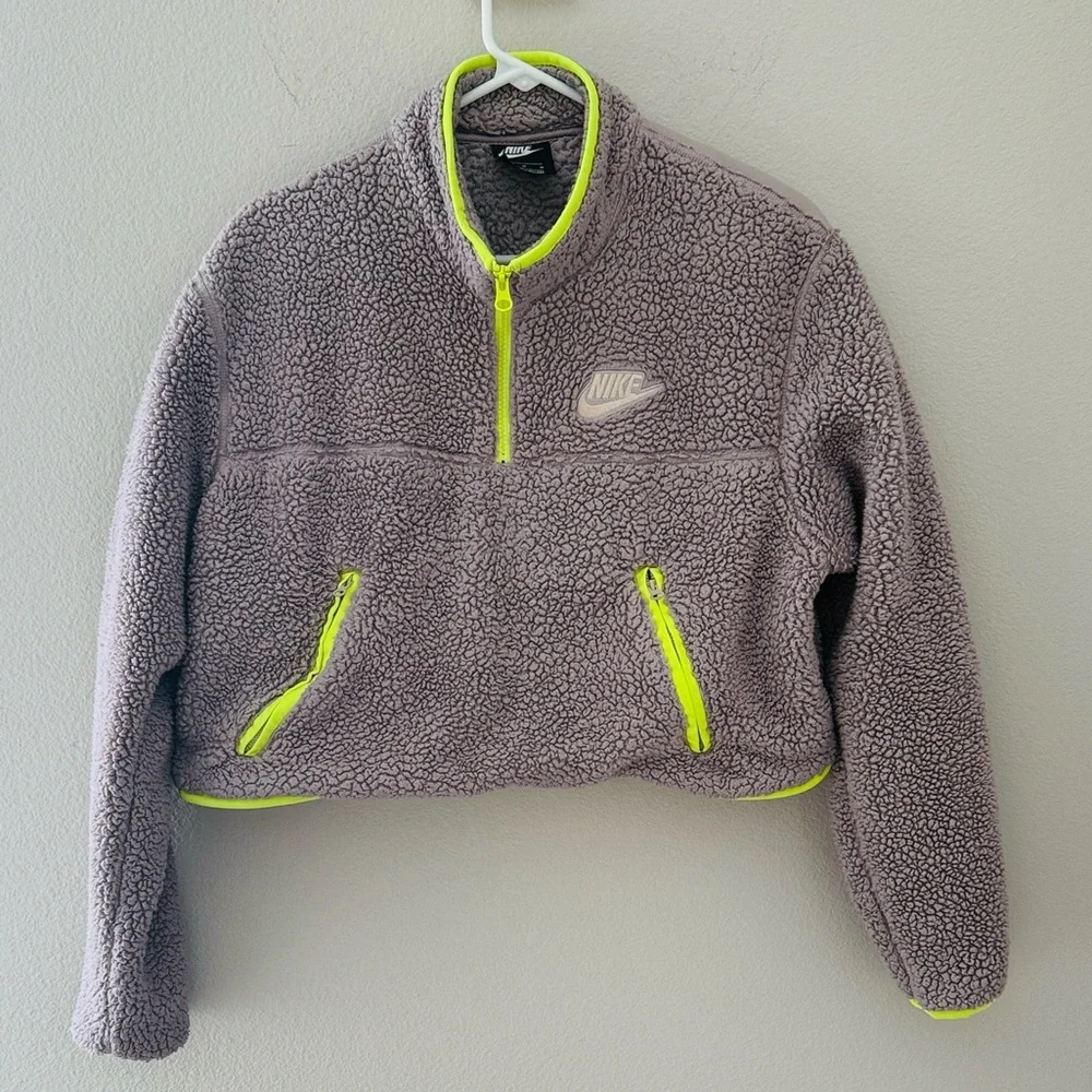Nike Sherpa 1/4 Zip Women’s Tan and Neon‎ Yellow Fleece Jacket Size Medium